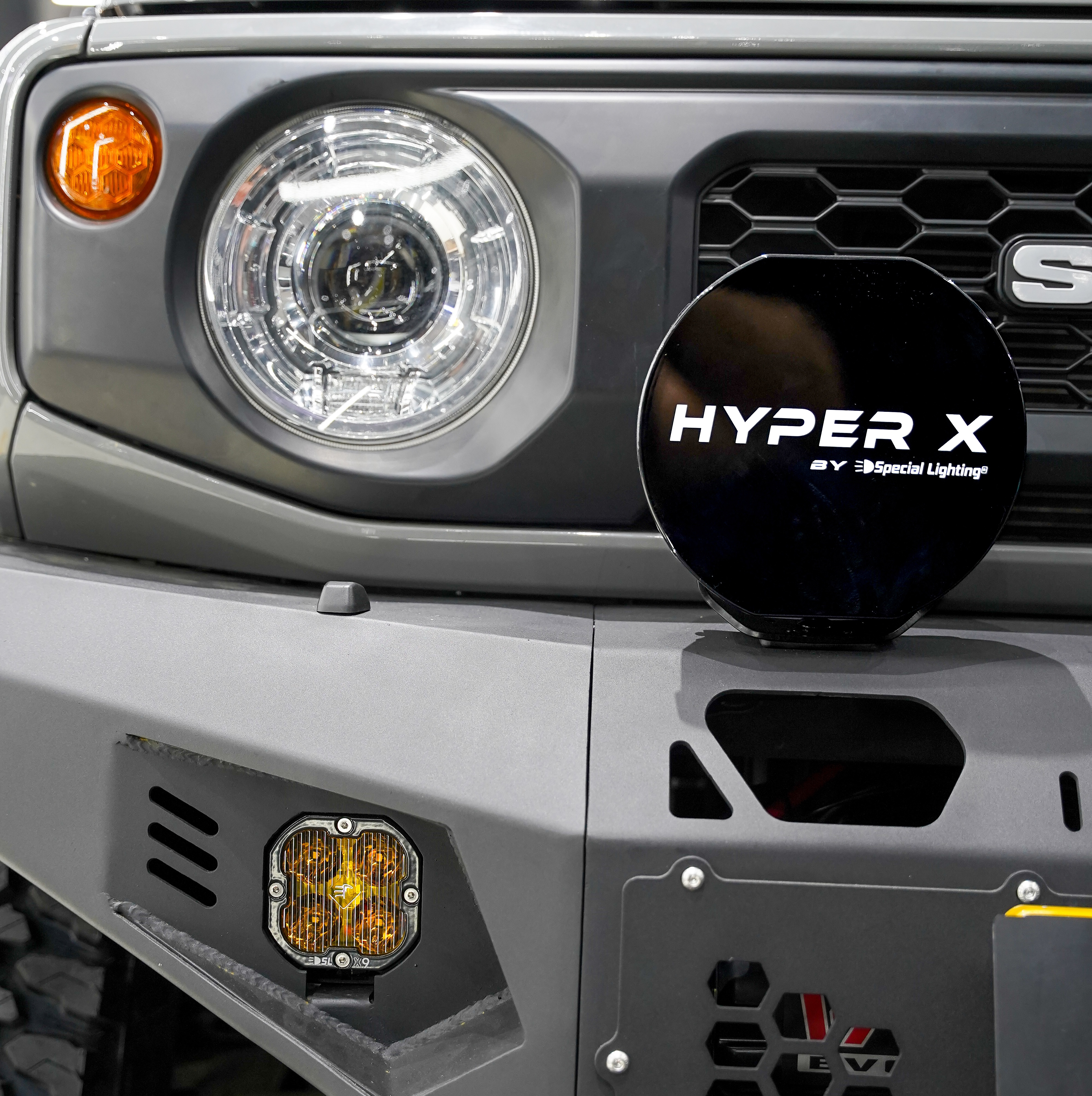 Special Lighting Hyper X